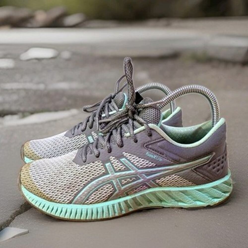 ASICS fuzeX Lyte Women's Size 8 Running Shoes Sneakers Grey Mint Green T769N